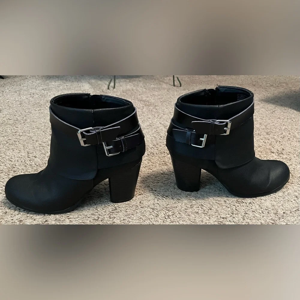 🎸😎Madden Girl Ankle Boots – Size 8.5 🖤 Retro 90s Vibes 👀
